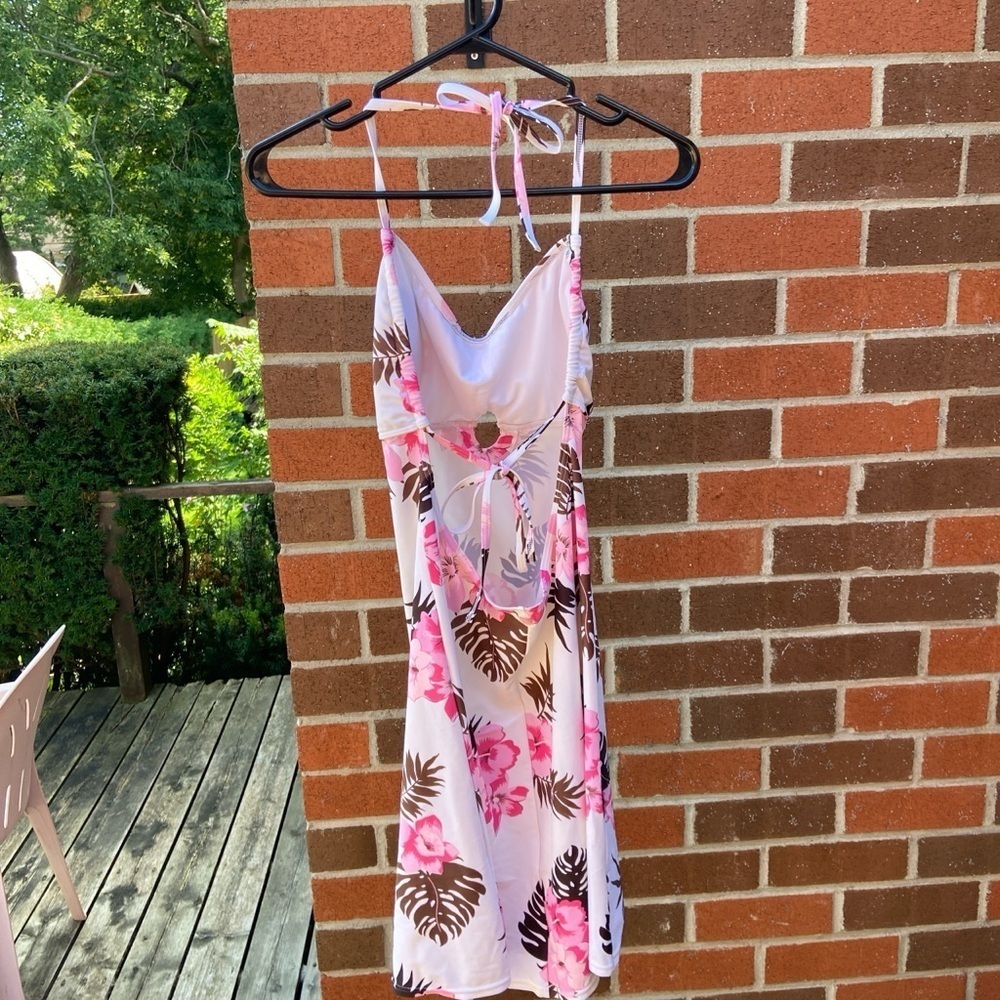 Floral Print Open Back Halter Swim Dress - Picture 3 of 5